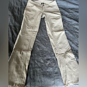 Kuhl Trekkr Womens Pant. Color Stone. Size 2 Reg